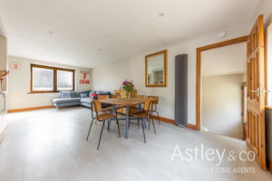 lounge- click for photo gallery